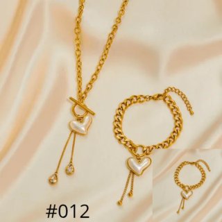 Conjunto Collar y Pulsera Corazón Acero Dorado