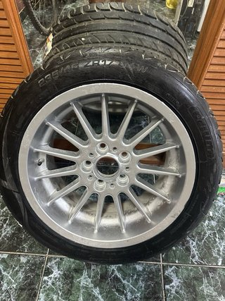 Llanta BMW 520i con neumático nuevo  609963215