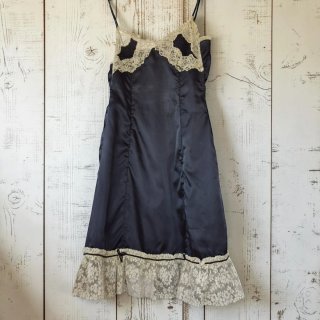 Vestido lencero de Nylon color negro y encaje