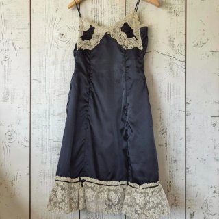 Vestido lencero de Nylon color negro y encaje