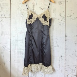 Vestido lencero de Nylon color negro y encaje