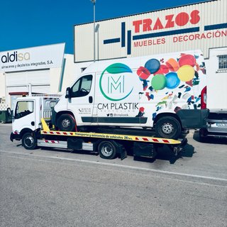 Servicio asistencia transporte y recogida de grua