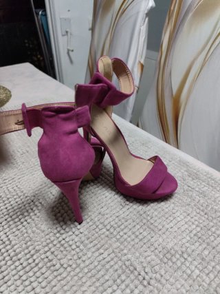 Zapatos de tacón Dana color fucsia