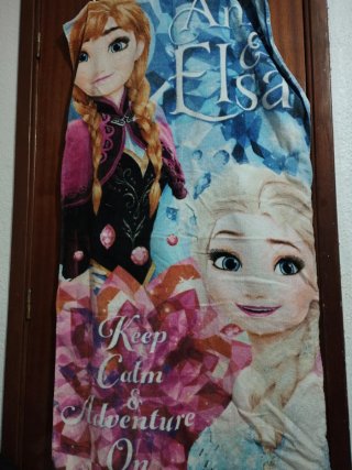 Toalla Playa Frozen Anna Elsa