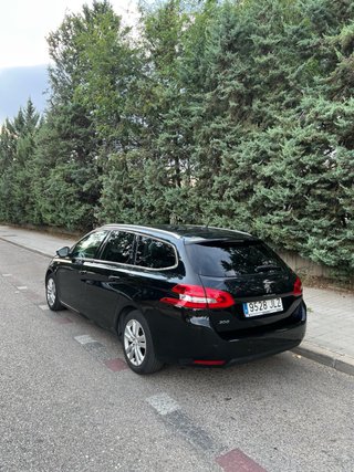 Peugeot 308 2016