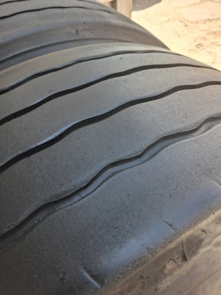 Neumático 385/65 R 22.5