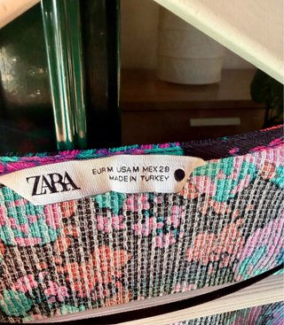 Vestido Zara floral - Nuevo -