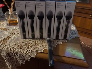 6 Pennelli Kiko Milano Face 08