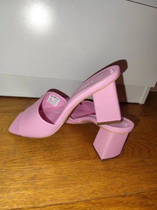 Sandalias AMISU tacón rosa talla 38