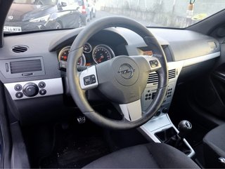 Opel Astra pegatina b