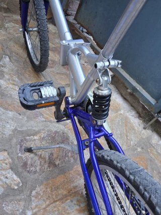 Bicicleta plegable azul