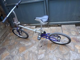 Bicicleta plegable azul