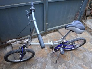 Bicicleta plegable azul