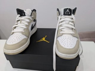Scarpe Jordan Beige e Bianche