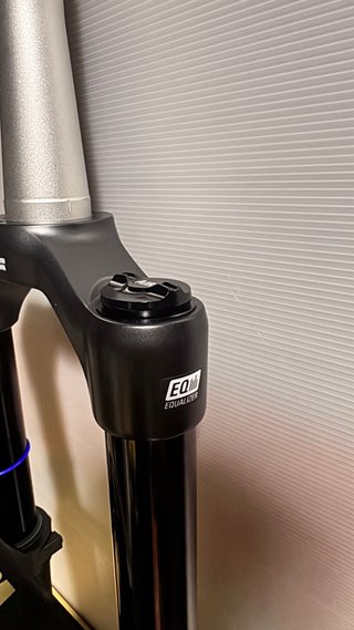 Horquilla SR Suntour Durolux 38 EVO EQ