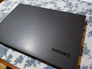 Portátil Lenovo V130-15IKB Negro