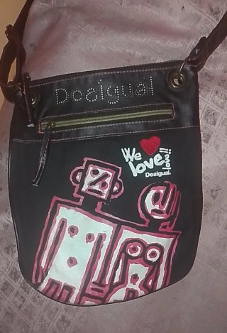 Bolso bandolera Desigual negro y rosa