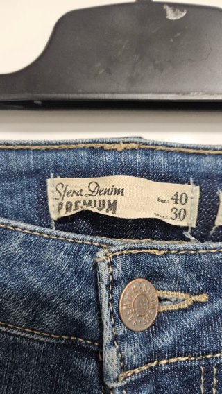 Pantalón vaquero desgastado azul talla M