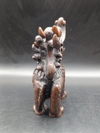 Figura dragón oriental