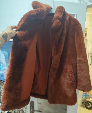 ✨ NO NEGOCIABLE ✨  Abrigo pelo Bershka