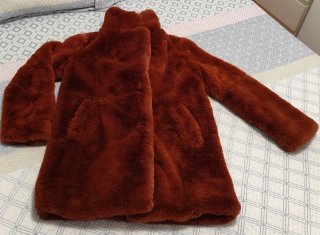 ✨ NO NEGOCIABLE ✨  Abrigo pelo Bershka