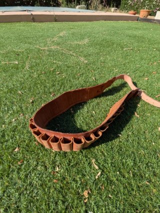 Canana de piel para caza