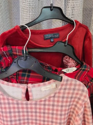 Lote 3 vestidos de manga larga talla 140