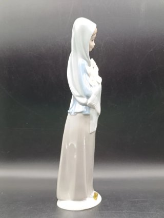 Figura Lladro Joven con Flores Porcelana