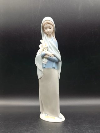 Figura Lladro Joven con Flores Porcelana