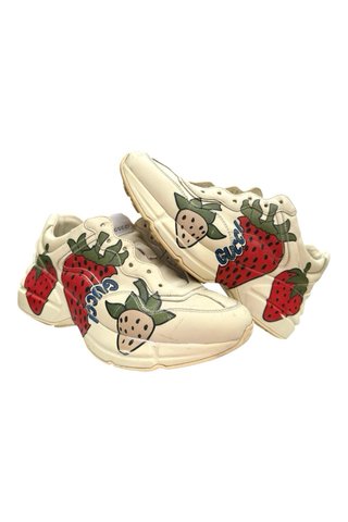 Gucci Rhyton Strawberry 38