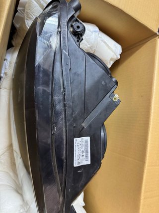 Faros para skoda supSkoda faro  HELLA 3V1.941.01