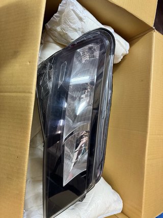 Faros para skoda supSkoda faro  HELLA 3V1.941.01