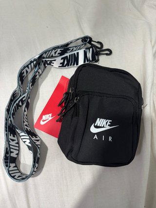 Riñonera/bolso Nike negro