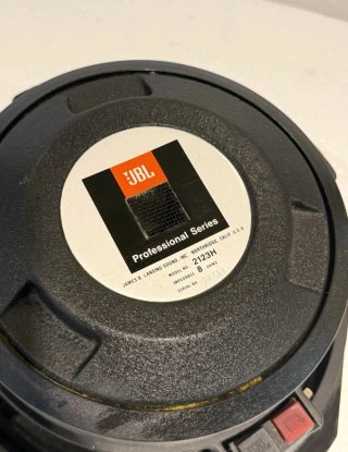 JBL 2123h Mid-Bass 10 Pulgadas. Pareja