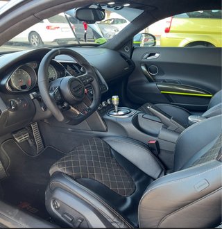 Audi R8 4.2 v8