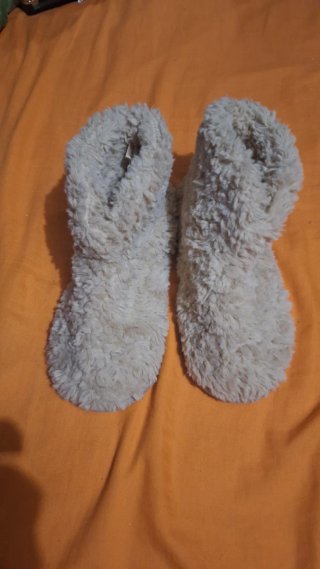 Zapatos de mujer peludos