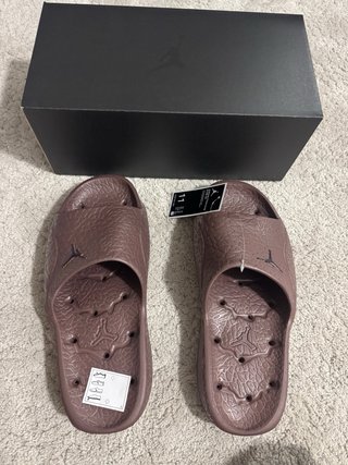 Chanclas Jordan Marrones Talla 45