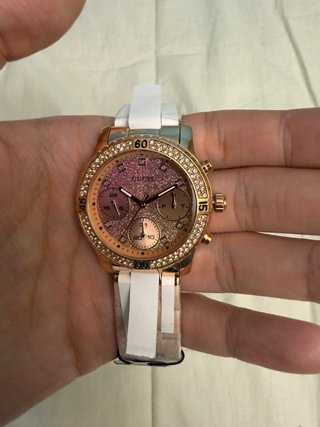 Reloj Guess Dorado Mujer