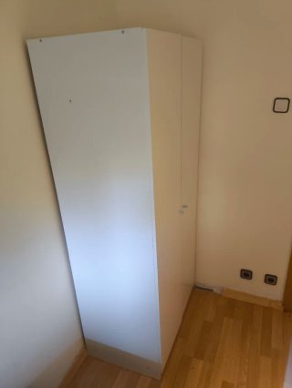 Armario IKEA KLEPPSTAD 2 puertas