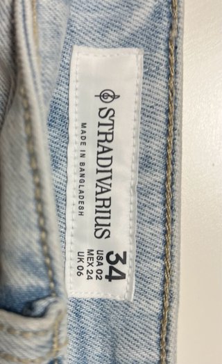 Shorts vaqueros Stradivarius azul claro