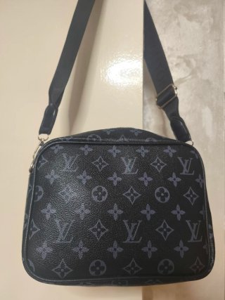 Bandolera Louis Vuitton Negra y Gris