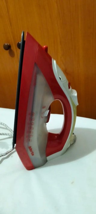 Plancha de vapor Mirta 2400W