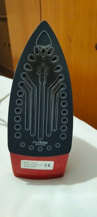Plancha de vapor Mirta 2400W