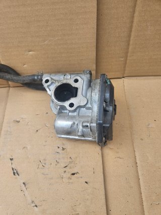 Válvula EGR Toyota Land Cruiser J15 3.0 D-4D