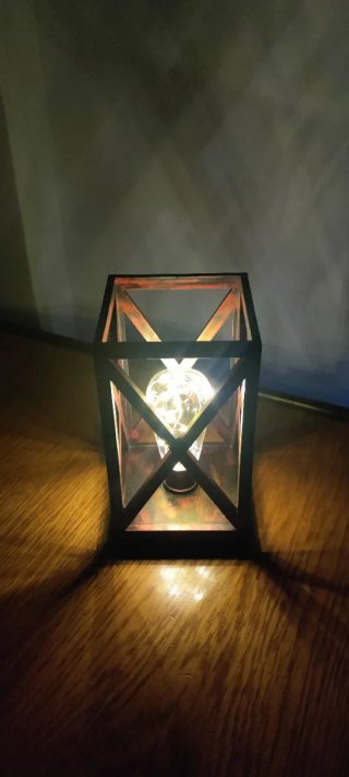 Lámpara de mesa LED decorativa