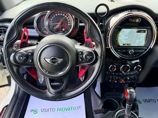 Mini JOHN COOPER WORKS automático