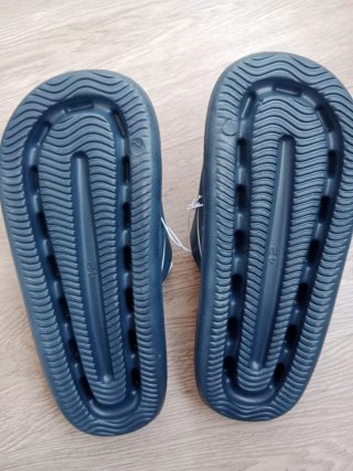 Chanclas Negras Talla 42 Nuevas