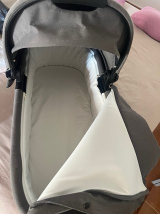 Carro de bebé cybex evolutivo.