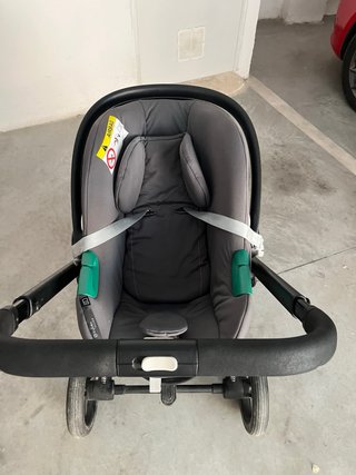 Carro de bebé cybex evolutivo.