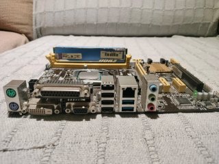 Asus H81M-C + Pentium G3260 + 4GB DDR3